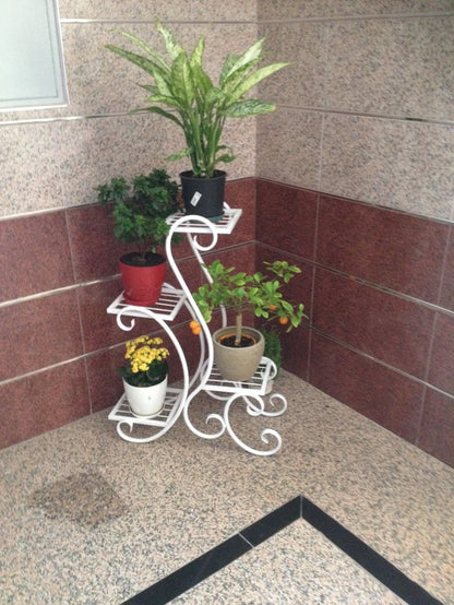 4-Tier Metal Flower Stand – Decorative Plant Display Rack